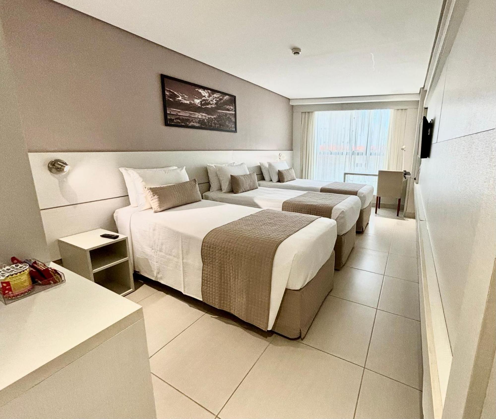 Manaira Hotel